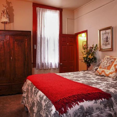 Mile High Inn Jerome Bagian luar foto