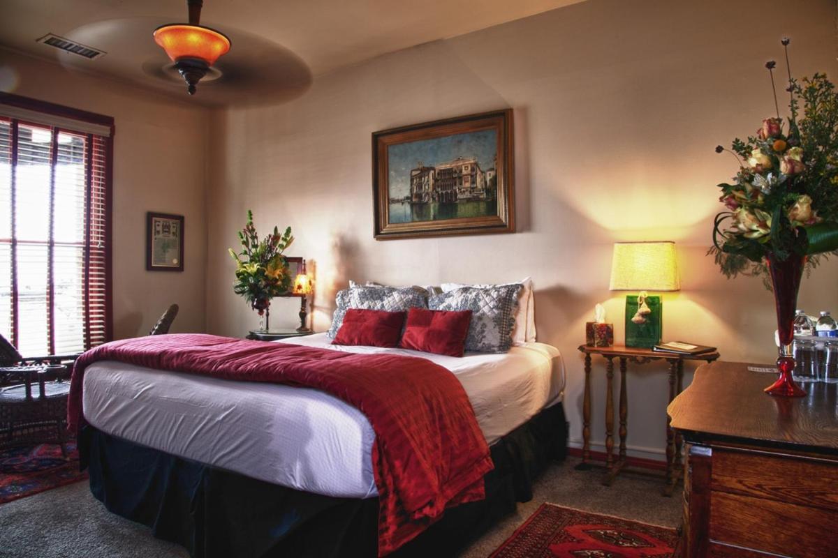 Mile High Inn Jerome Bagian luar foto